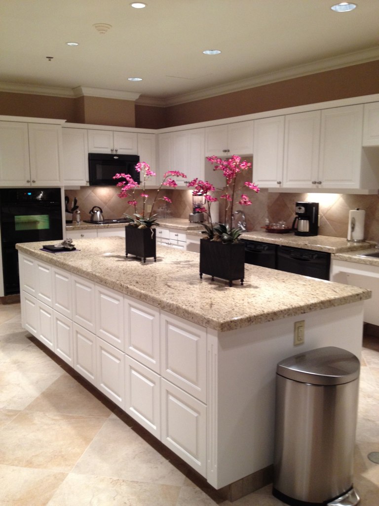 Fisher House of Alaska Kitchen